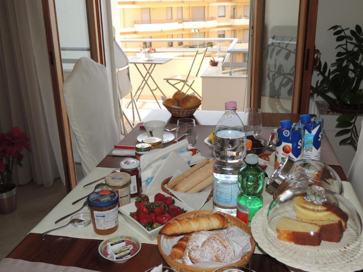 La Terrazza Bed & Breakfast Oristano Luaran gambar