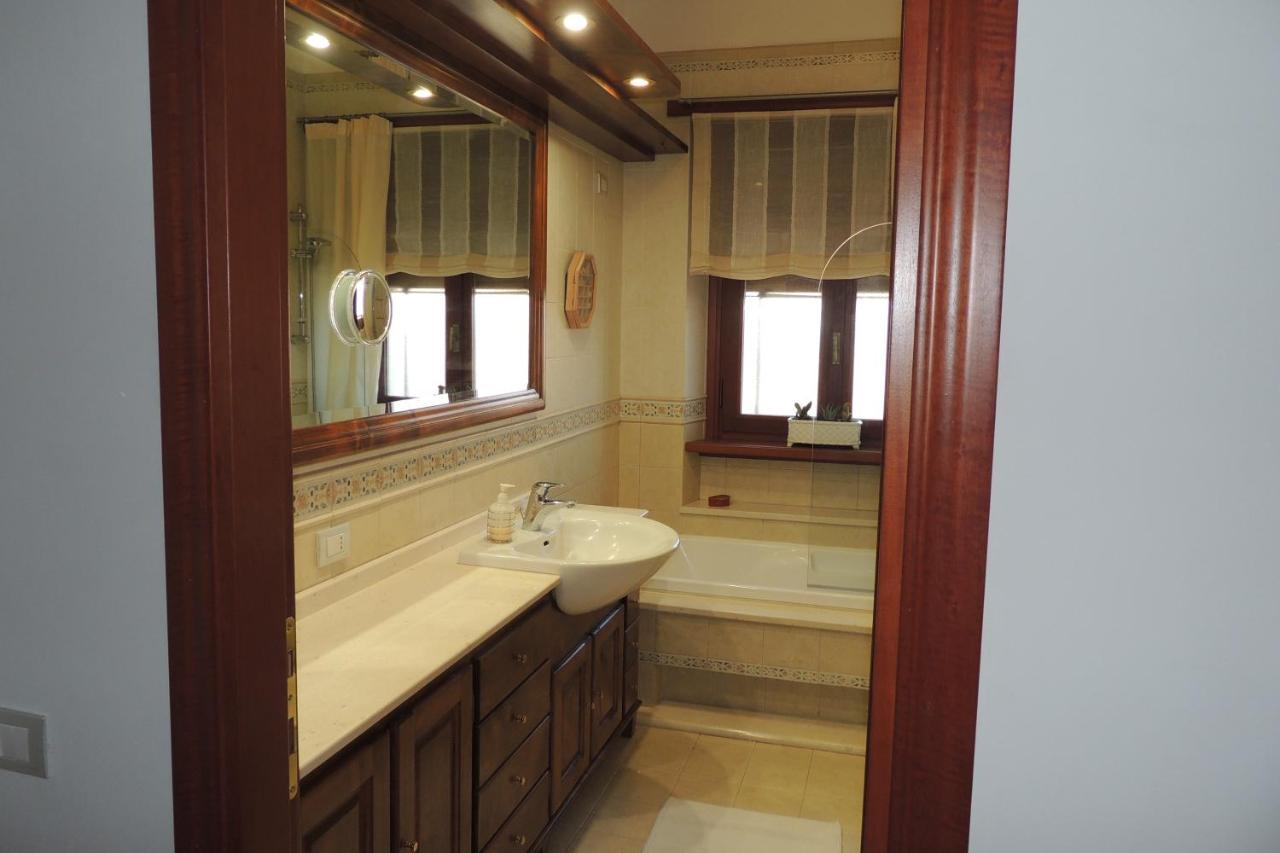 La Terrazza Bed & Breakfast Oristano Luaran gambar