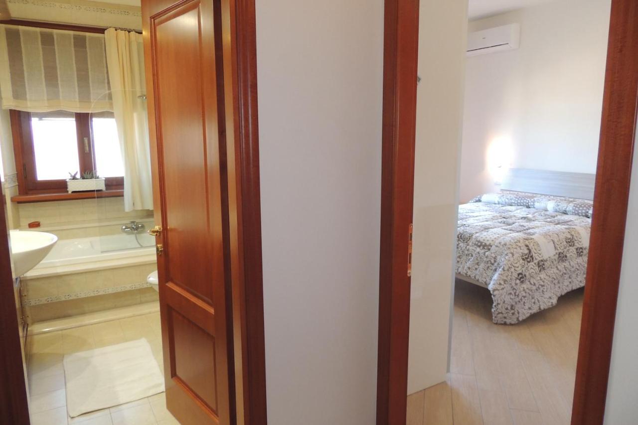 La Terrazza Bed & Breakfast Oristano Luaran gambar
